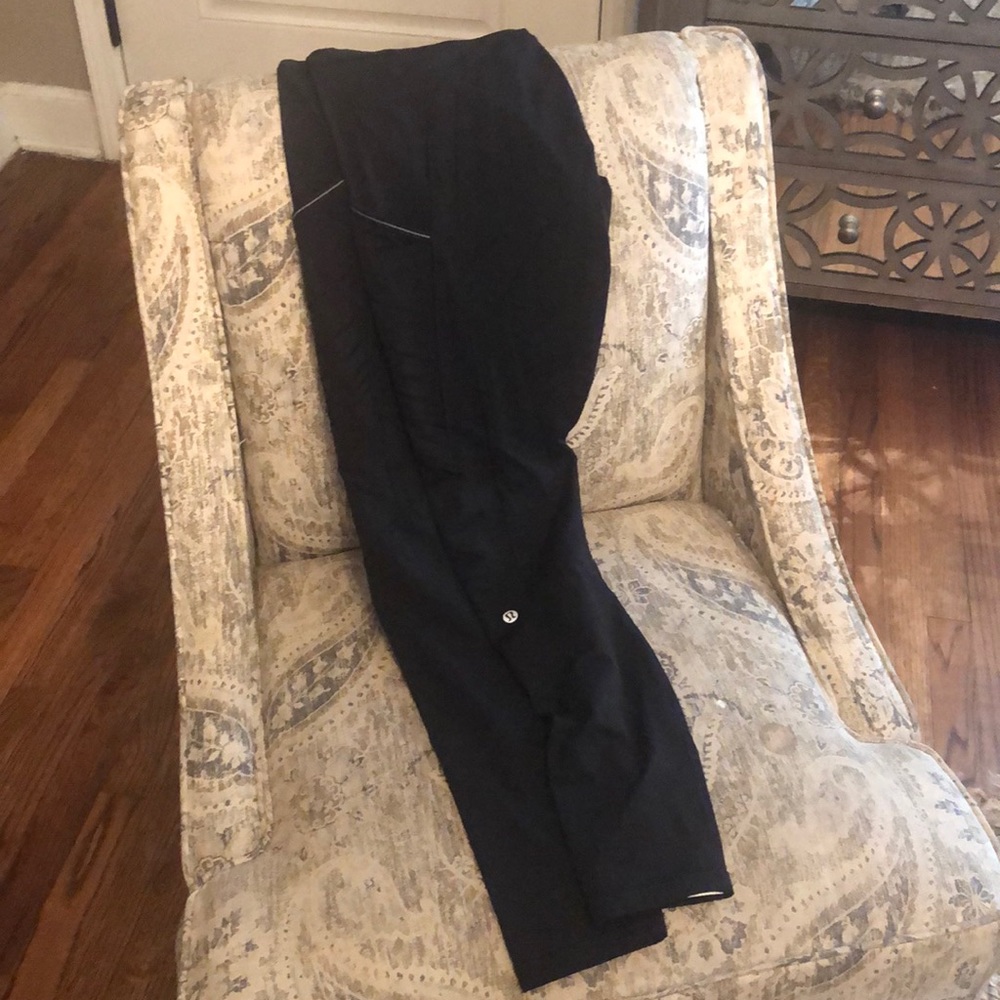 Black lululemon pants